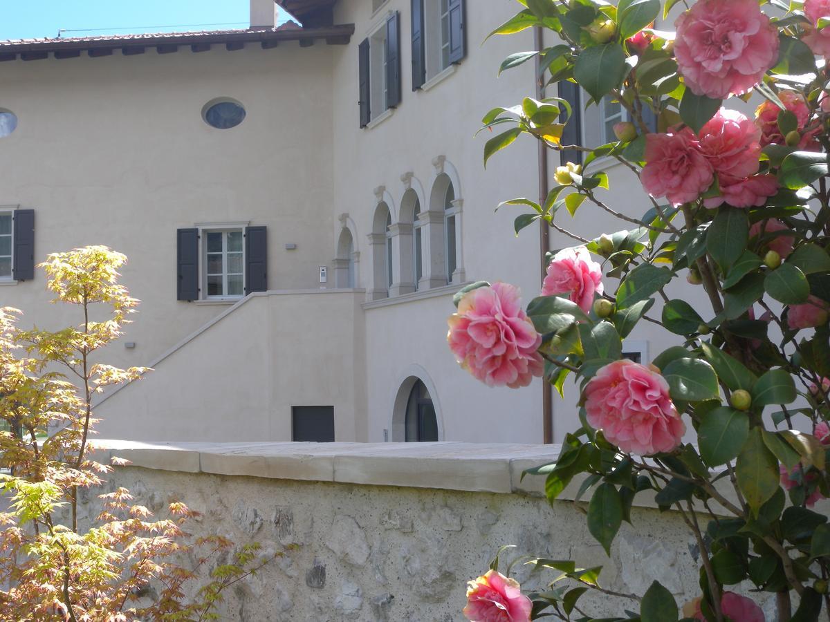 Aparthotel Borgo San Nazzaro Riva del Garda Exterior foto